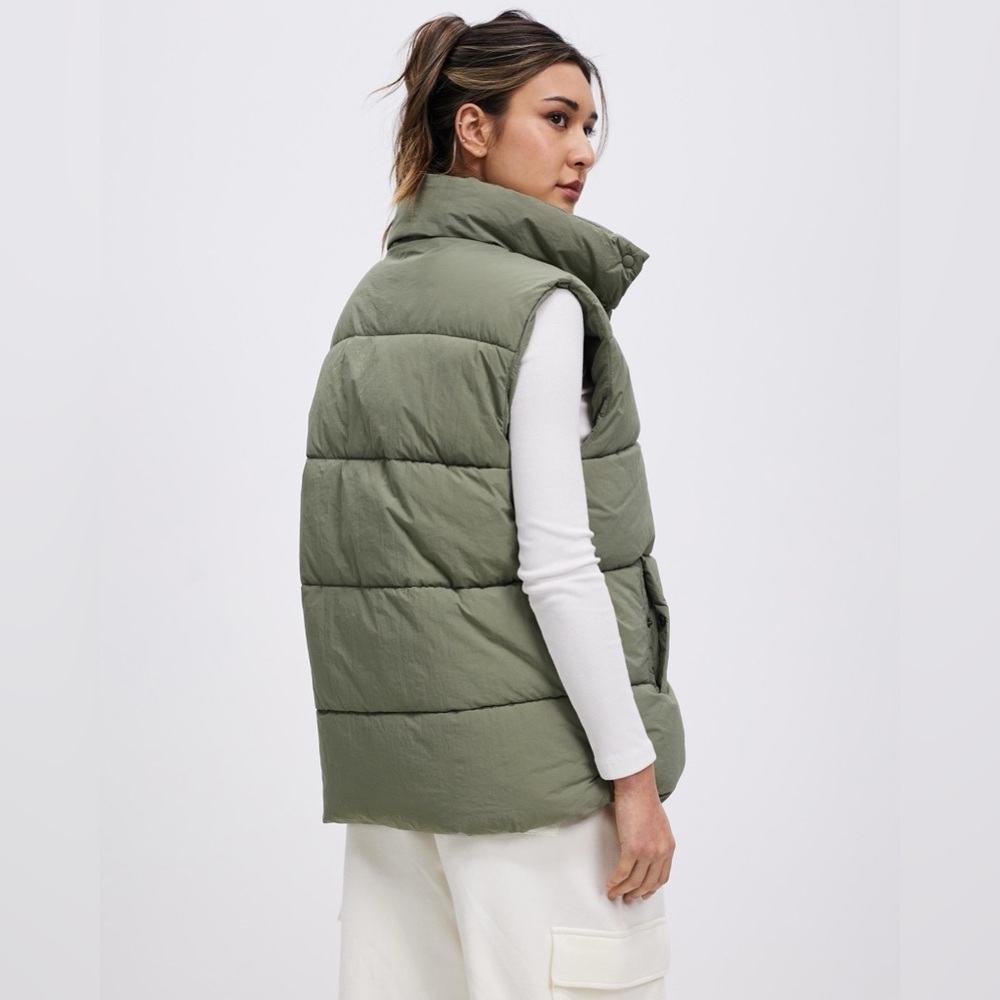Cotton On Button Up Mother Puffer Sage Green Vest Jacket Women’s Size L/XL - Picture 2 of 12